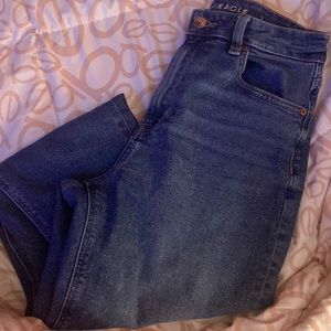 American Eagle mom jeans size 6 short